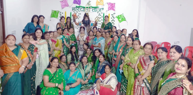 हरियाली तीज क्वीन बनी प्रीती शर्मा
