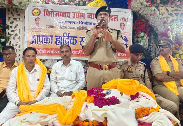 व्यापारी अपनी दुकानों पर कैमरे लगाएं, इससे अपराधियों…