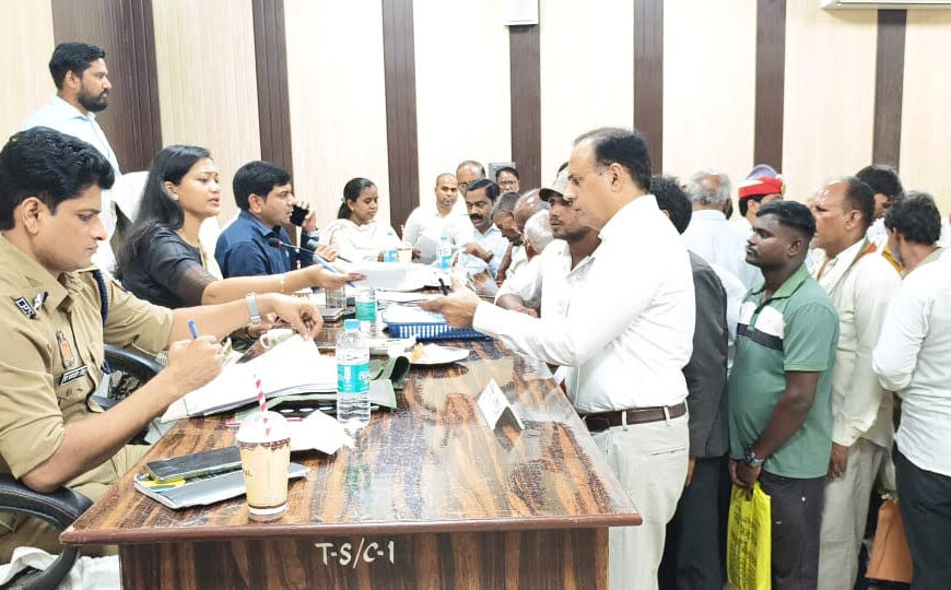 डीएम-एसपी ने तहसील दिवस में सुनीं जनसमस्याएं, गुणवत्तापूर्ण निस्तारण के…