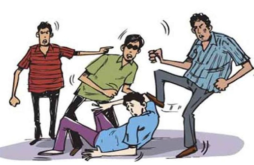 शरारती तत्वों ने युवकों के साथ की मारपीट