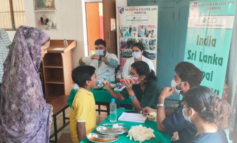बाबू लक्ष्मण प्रसाद गुप्त एड. के जन्मदिवस पर डेंटल कैंप का आयोजन