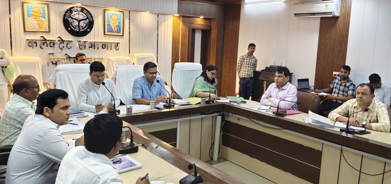 शिकायतों के निस्तारण में अधिकारी कोताही न बरतें…