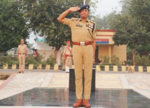 एसपी ने परेड का निरीक्षण कर दिए निर्देश
