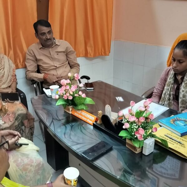 एक दिन की नगर पंचायत अध्यक्ष बनी आठवीं…