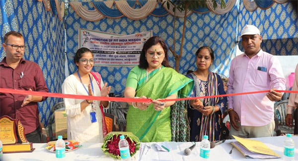 खेलकूद प्रतियोगिता में युवाओं ने दिखाया जोश