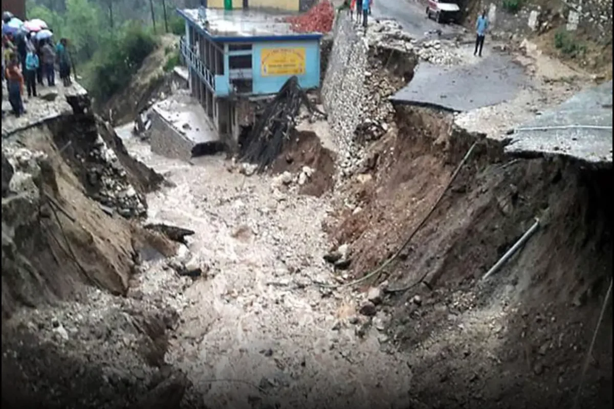 हिमालयी राज्‍यों में बढ़ती प्राकृतिक आपदाएं और प्रबंधन के उपाय