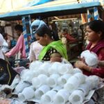 करवा चौथ कल, पति की लंबी उम्र के लिए व्रत रखेंगी सुहागिनें