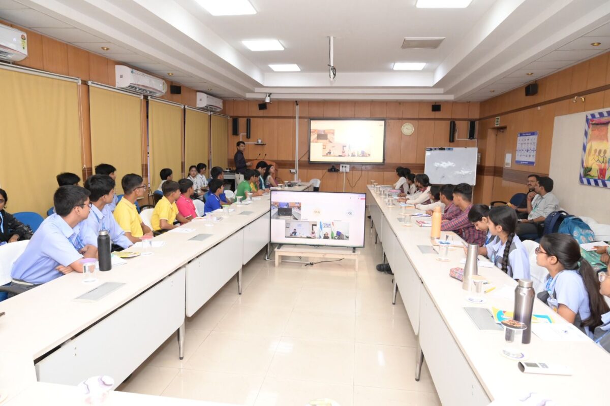 एनटीपीसी ऊंचाहार में पब्लिक स्पीकिंग और एंकरिंग कार्यशाला का आयोजन