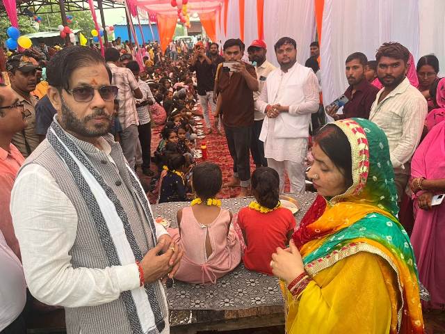 ऊंचाहार विधायक ने सुदामापुर में 501 कन्याओं का पूजन कर दिया बेटियों के सम्मान का संदेश