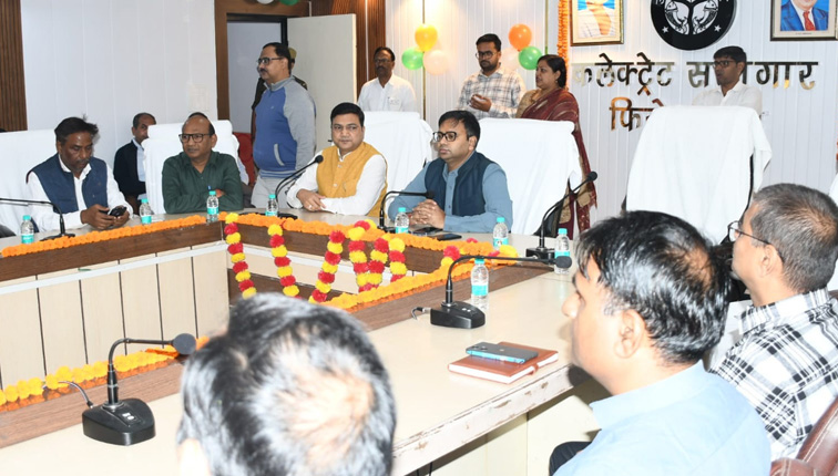 वंदे मातरम् के 150 वर्ष पूर्ण होने पर सामूहिक गायन और गोष्ठी आयोजित