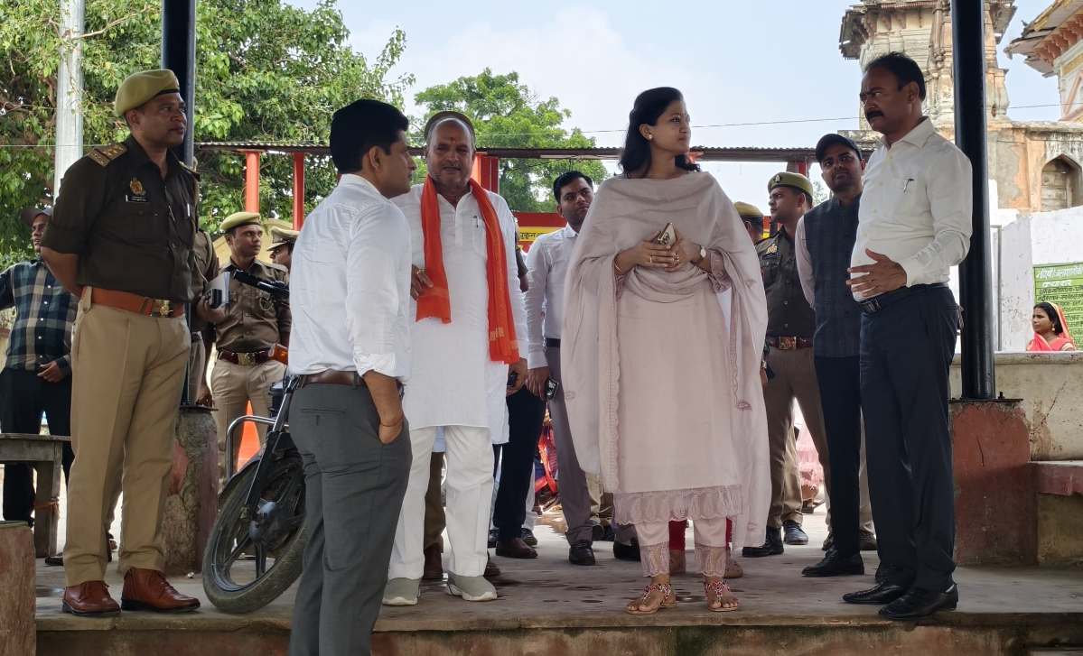 рдбрд▓рдордК рдореЗрд▓реЗ рдХреА рддреИрдпрд╛рд░рд┐рдпреЛрдВ рдХреА рдбреАрдПрдо-рдПрд╕рдкреА рдиреЗ рдХреА рд╕рдореАрдХреНрд╖рд╛