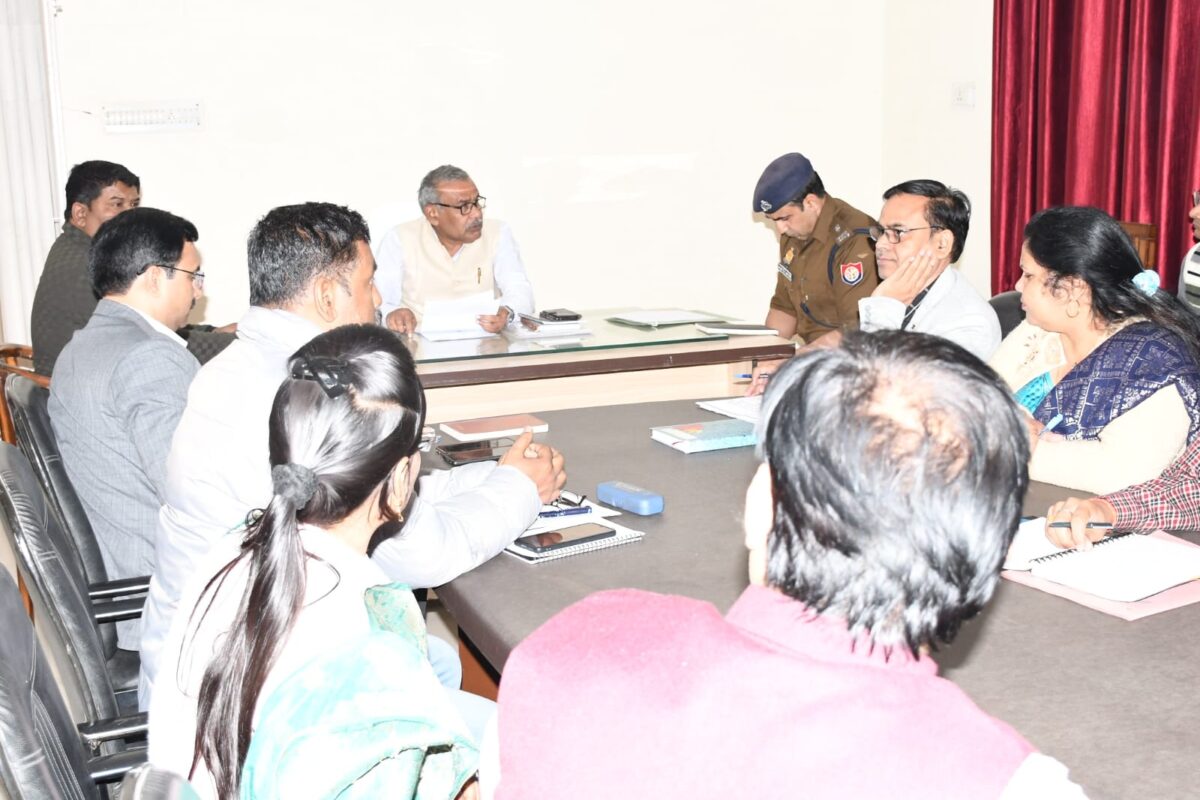 दलित समाज को मुख्यधारा से जोड़ने के लिए सरकार प्रतिबद्ध