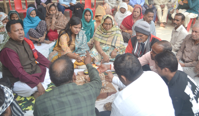 मोहल्ला अम्बे नगर में 35 लाख रुपये से बनेगी छतिग्रस्त सड़क