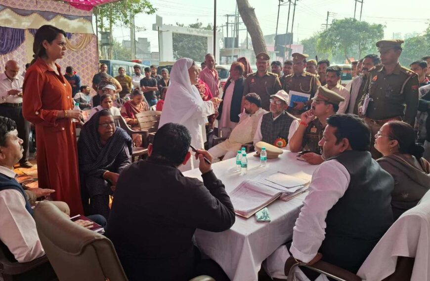 थाना समाधान दिवस में सांसद और विधायक ने सुनी जन समस्याएँ