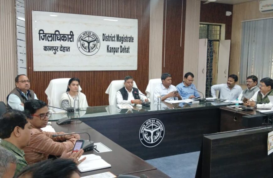 рдЬрд┐рд▓рд╛рдзрд┐рдХрд╛рд░реА рдиреЗ рдкрд░рд╛рд▓реА рдкреНрд░рдмрдВрдзрди рдФрд░ рдЖрдИрдЬреАрдЖрд░рдПрд╕ рдХреА рд╕рдореАрдХреНрд╖рд╛ рдмреИрдардХ рдореЗрдВ рджрд┐рдП рдирд┐рд░реНрджреЗрд╢