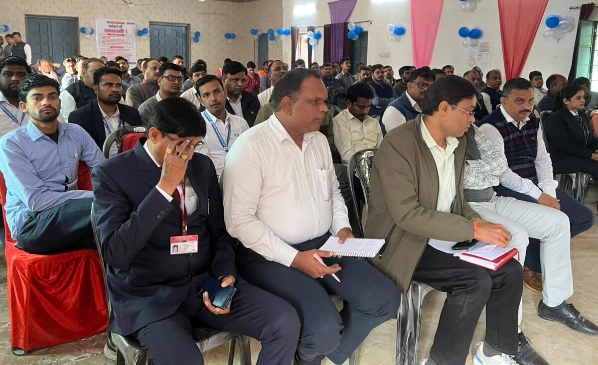 कोहरे के मौसम में संरक्षित रेल संचालन पर संरक्षा सेमिनार आयोजित