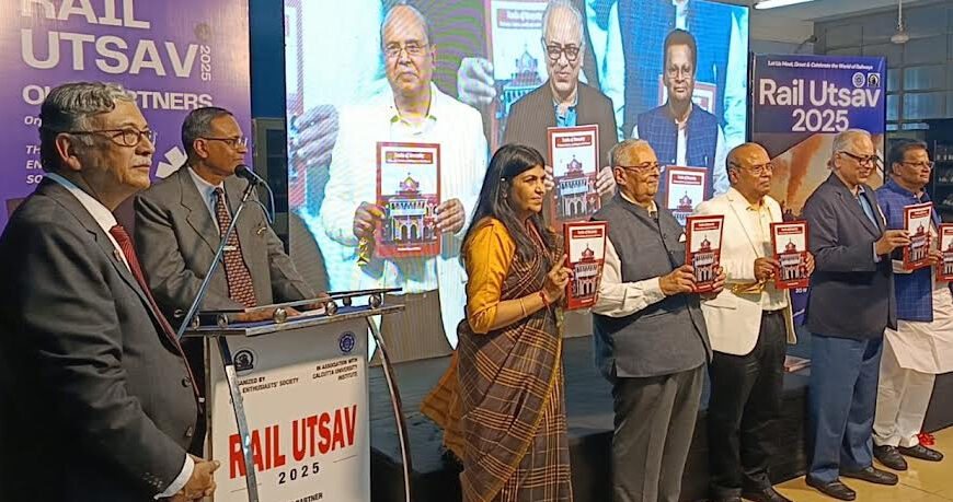‘रेल उत्सव’ में भारतीय रेलवे पर लिखी दो पुस्तकों का विमोचन 