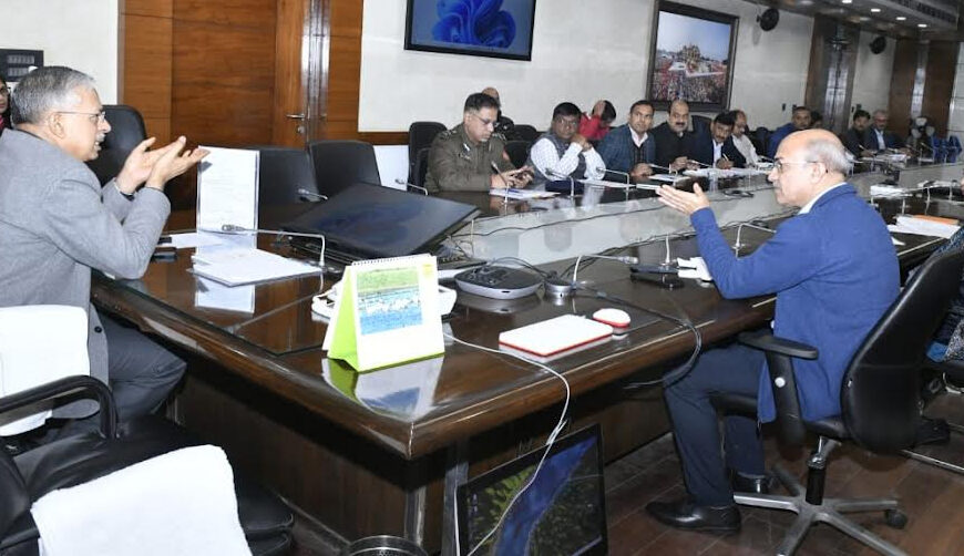 धुंध अथवा कोहरे के कारण किसी भी प्रकार की अप्रिय घटना घटित न हो: मुख्य सचिव