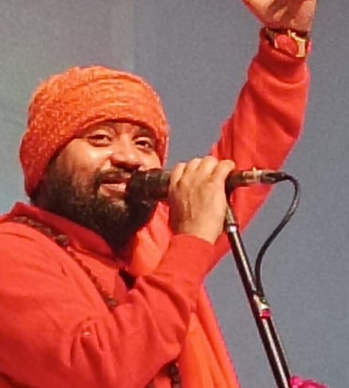 рднрд░рдд рдХреА рддрд░рд╣ рдкреНрд░реЗрдо рдФрд░ рддреНрдпрд╛рдЧ рдХреА рднрд╛рд╡рдирд╛ рдХреЛ рдЕрдкрдирд╛рдирд╛ рдЪрд╛рд╣рд┐рдП-рдкреНрд░рдгрд╡рдкреБрд░реА рдорд╣рд╛рд░рд╛рдЬ