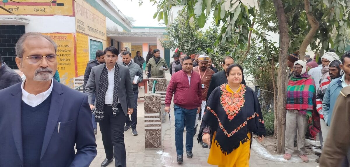 рдПрд╕рдЖрдИрдЖрд░-2026 рдХреЛ рд▓реЗрдХрд░ рдХреА рд╕рдореАрдХреНрд╖рд╛ рдмреИрдардХ рдХреА