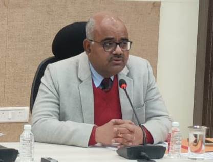 खराब कार्य पर बीडीओ, एडीओ पंचायत और बीईओ का वेतन रोका