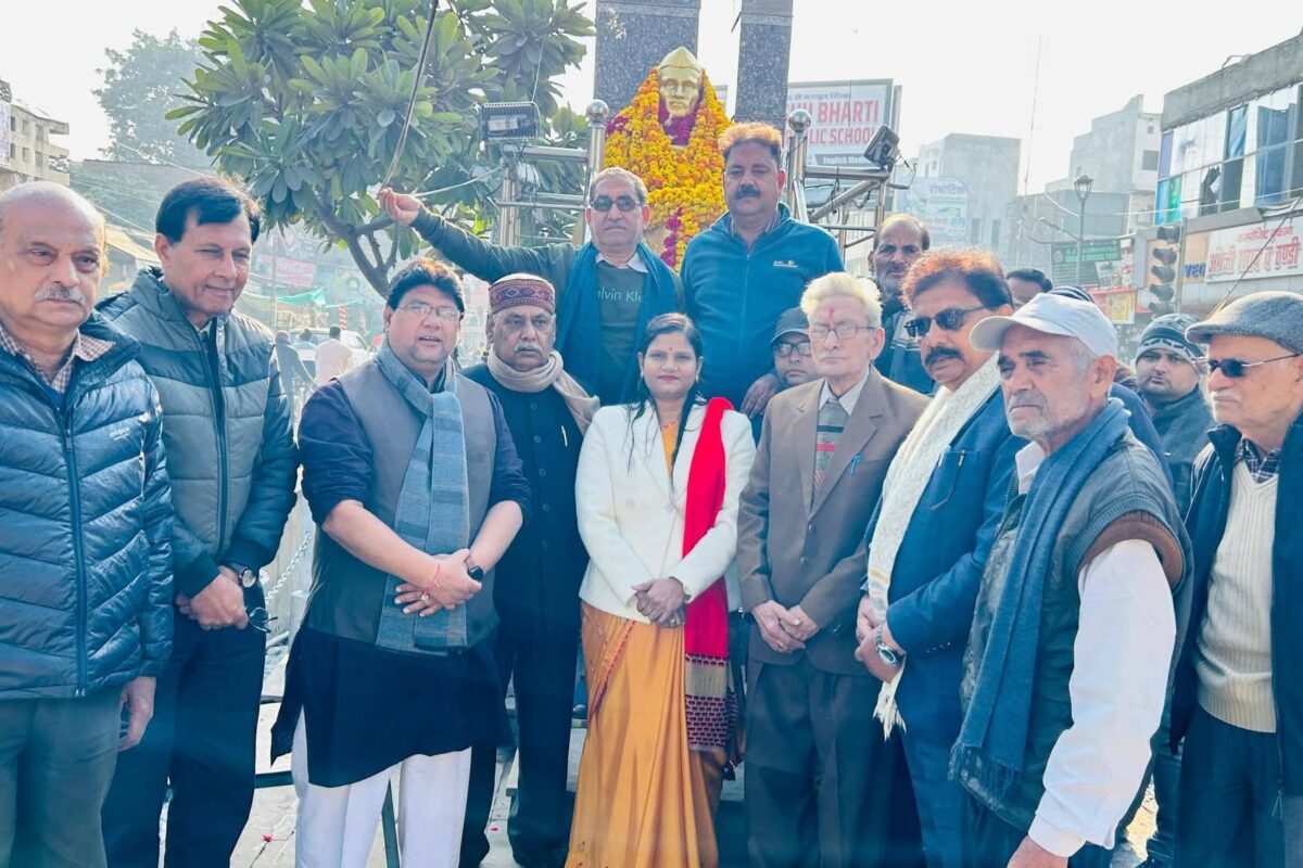 युवा पीढ़ी को दादा जी के कार्यों से लेनी चाहिए प्रेरणा: महापौर