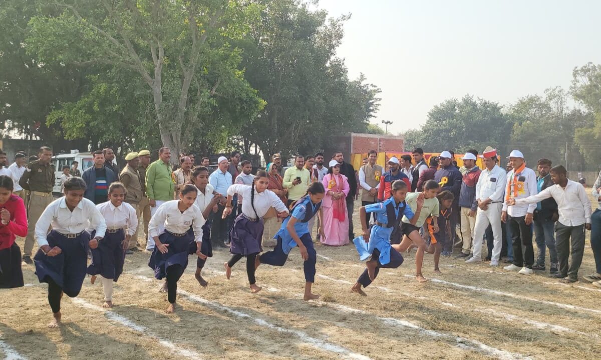 अकबरपुर–रनिया में विधायक खेल स्पर्धा–2025 का उत्साहपूर्ण शुभारंभ
