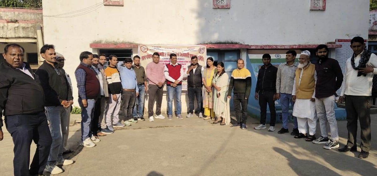 ग्राम पंचायत अधिकारी व कर्मचारियों का आंदोलन जारी