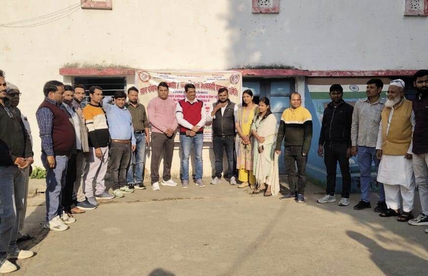 ग्राम पंचायत अधिकारी व कर्मचारियों का आंदोलन जारी