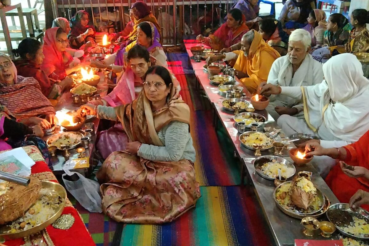 भगवान चंद्रप्रभु एवं पार्श्वनाथ का जन्म व तप कल्याणक महोत्सव मनाया गया