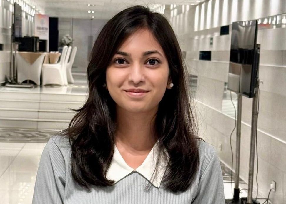 एम्स नई दिल्ली में नेत्र रोग पीजी में हाथरस की मानवी बंसल को गोल्ड मेडल