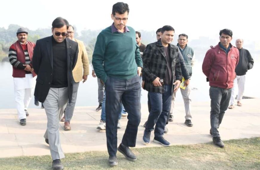 पुनर्जीवित की गई सिरसा नदी का नोडल अधिकारी ने किया निरीक्षण