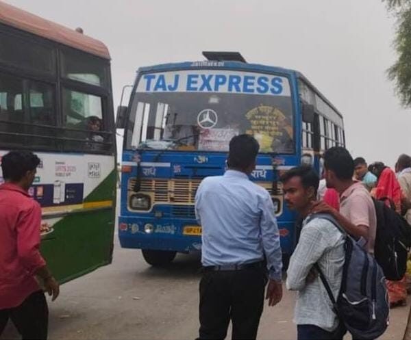 धड़ल्ले से हो रहा डग्गेमार बसों का संचालन