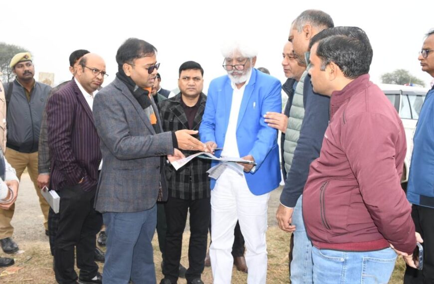 बाबा की जन्मस्थली को जाने वाले निर्माणाधीन मार्गों का चौड़ीकरण किया जाए – डीएम