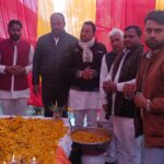 दिव्यांगजनों को बांटे गए गर्म वस्त्र