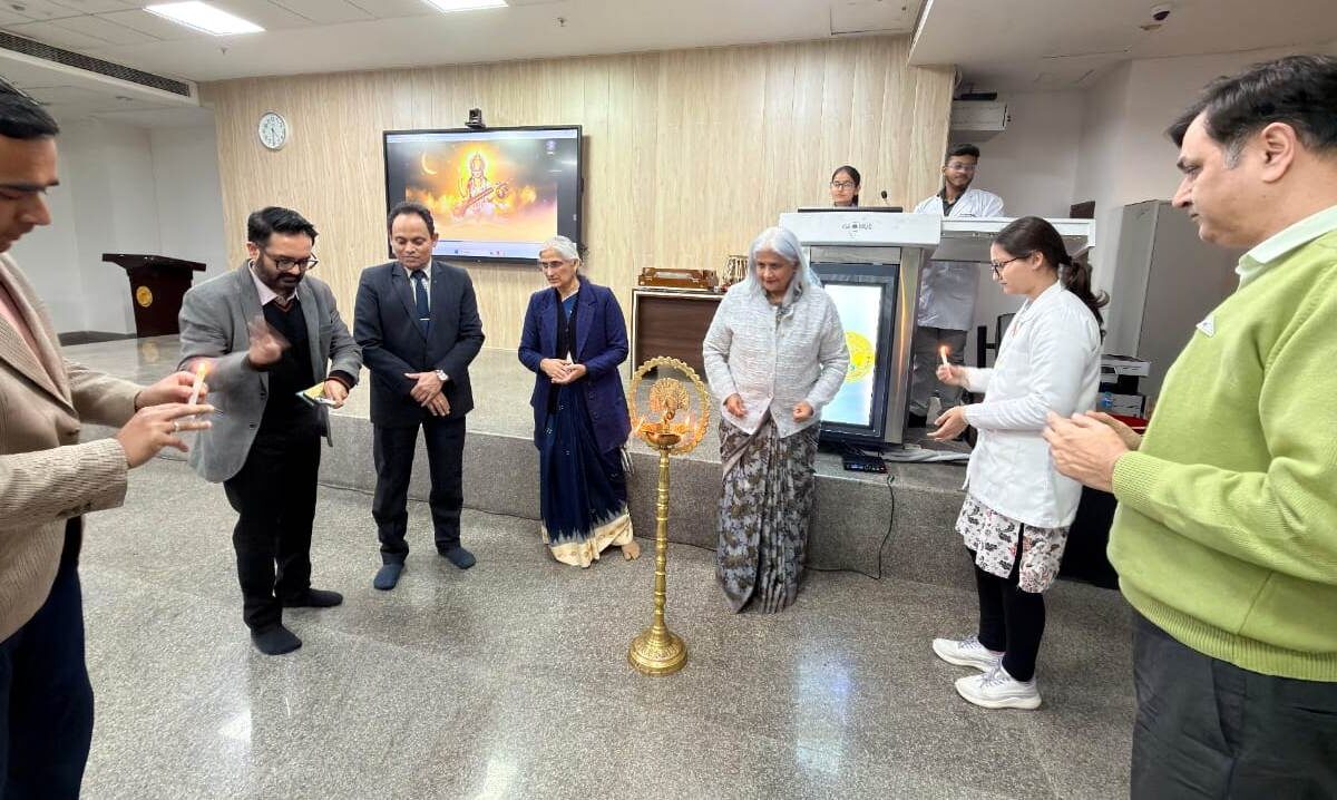 एम्स रायबरेली में स्वामी विवेकानंद जयंती पर राष्ट्रीय युवा दिवस मनाया गया