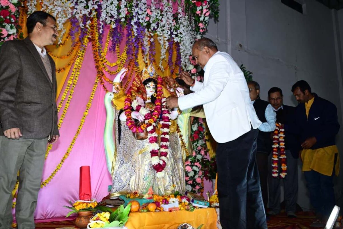 आरेडिका में बसंत पंचमी पर सरस्वती पूजा का भव्य आयोजन