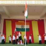 किड्स कॉर्नर हैप्पी सीनियर सेकेंडरी स्कूल में गणतंत्र दिवस समारोह उत्साहपूर्वक संपन्न