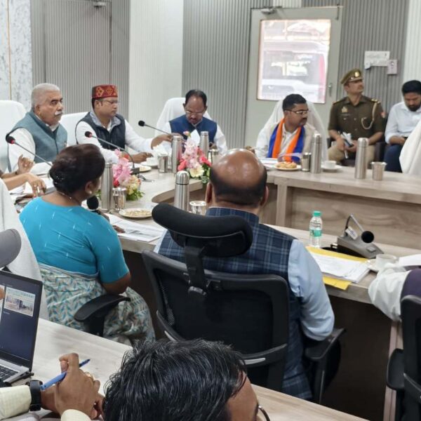 मंत्री राकेश सचान ने विकास कार्यों व कानून-व्यवस्था&hellip;