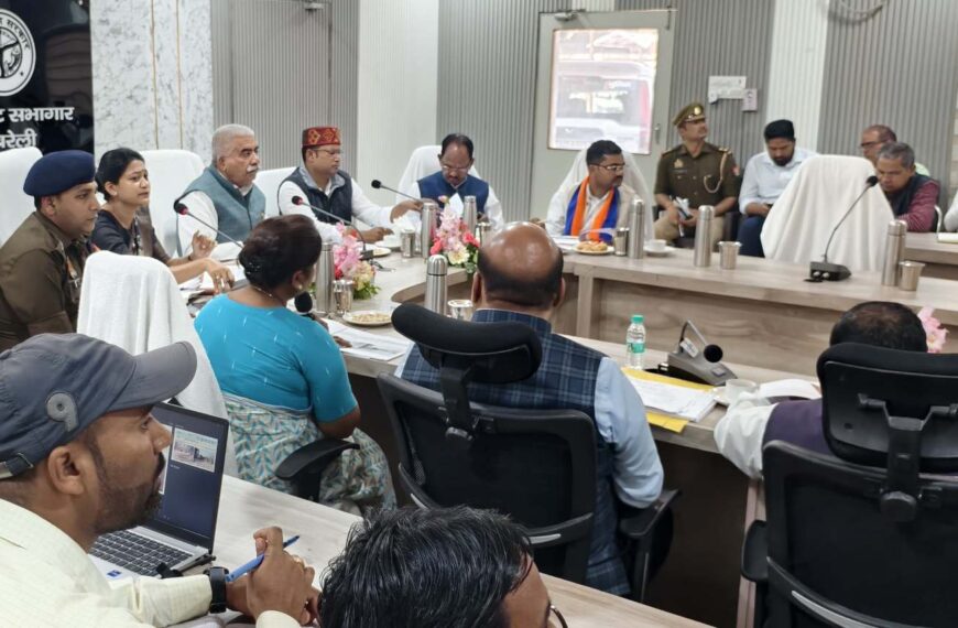 मंत्री राकेश सचान ने विकास कार्यों व कानून-व्यवस्था…