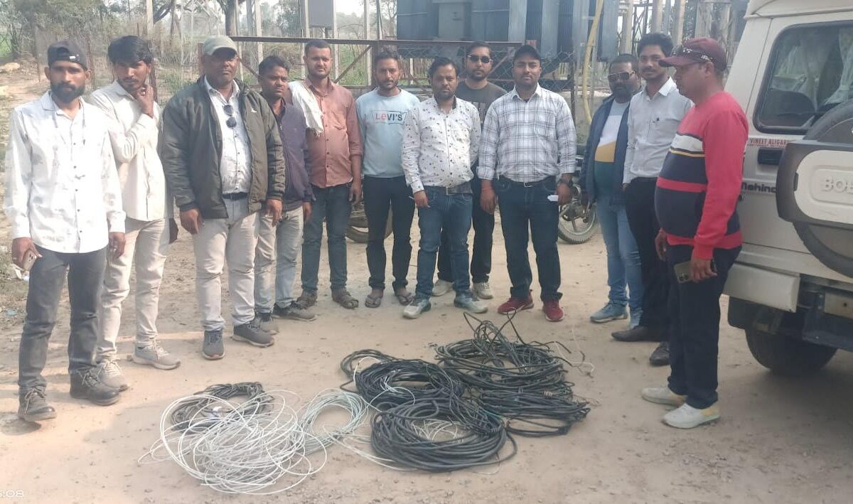 45.4 लाख रुपये बकाया पर 90 उपभोक्ताओं के बिजली कनेक्शन काटे