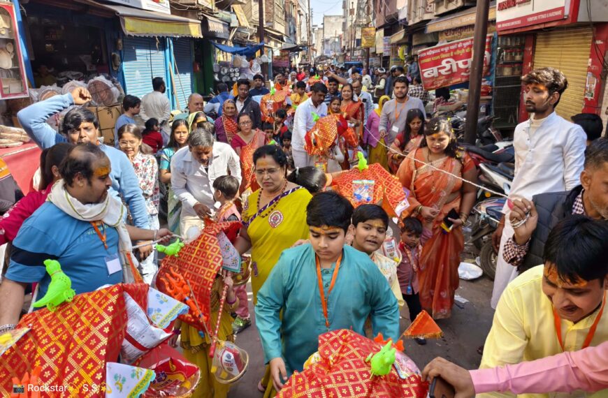 महाशिवरात्रि पर नन्हे कांवड़ियों की भव्य यात्रा, गूंजे हर-हर महादेव के जयकारे