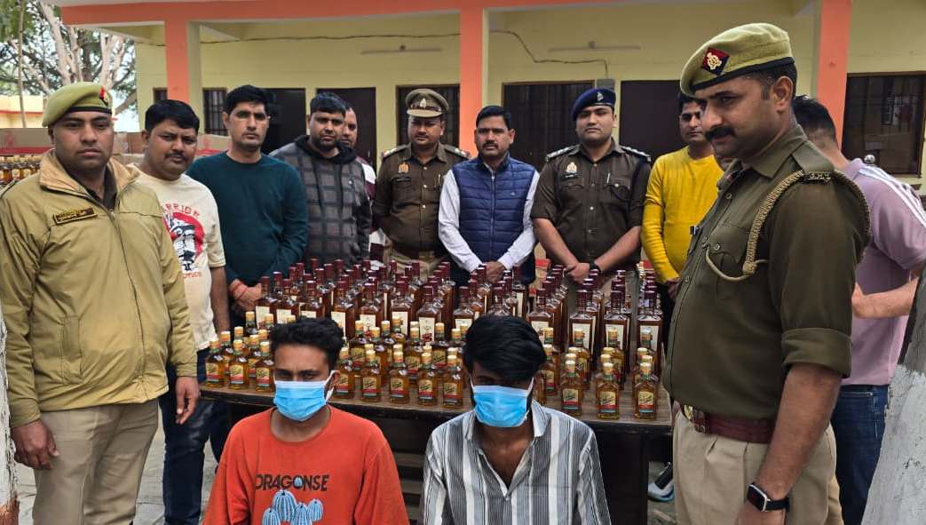 पंजाब से तस्करी के लिए लाई गई 810 पेटी अंग्रेजी शराब बरामद