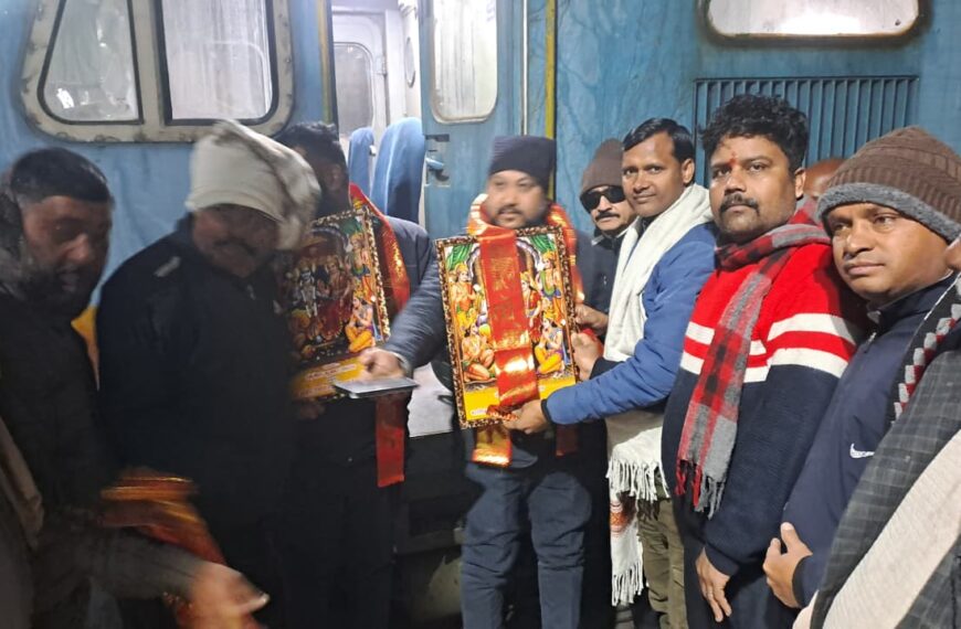 हाथरस जंक्शन पर यात्री ट्रेन का ठहराव शुरू