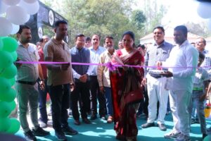 आगरा कैंट रेलवे स्टेशन पर ‘साक्षी एक्सप्रेस’ रेल&hellip;