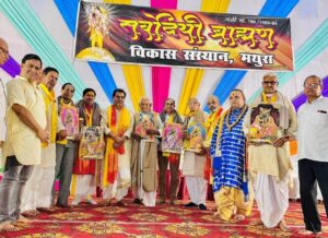 होली मिलन समारोह में 51 व्यक्तियों का सम्मान,&hellip;