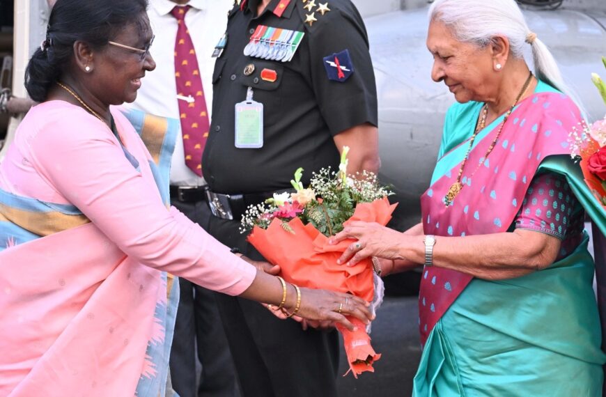 राष्ट्रपति द्रौपदी मुर्मू का मथुरा आगमन, तीन दिवसीय दौरे की शुरुआत
