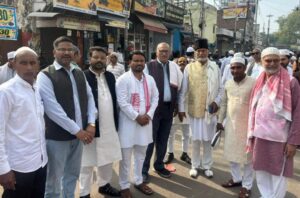 गले मिलकर मुस्लिम भाइयों को दी ईद-उल-फितर की&hellip;