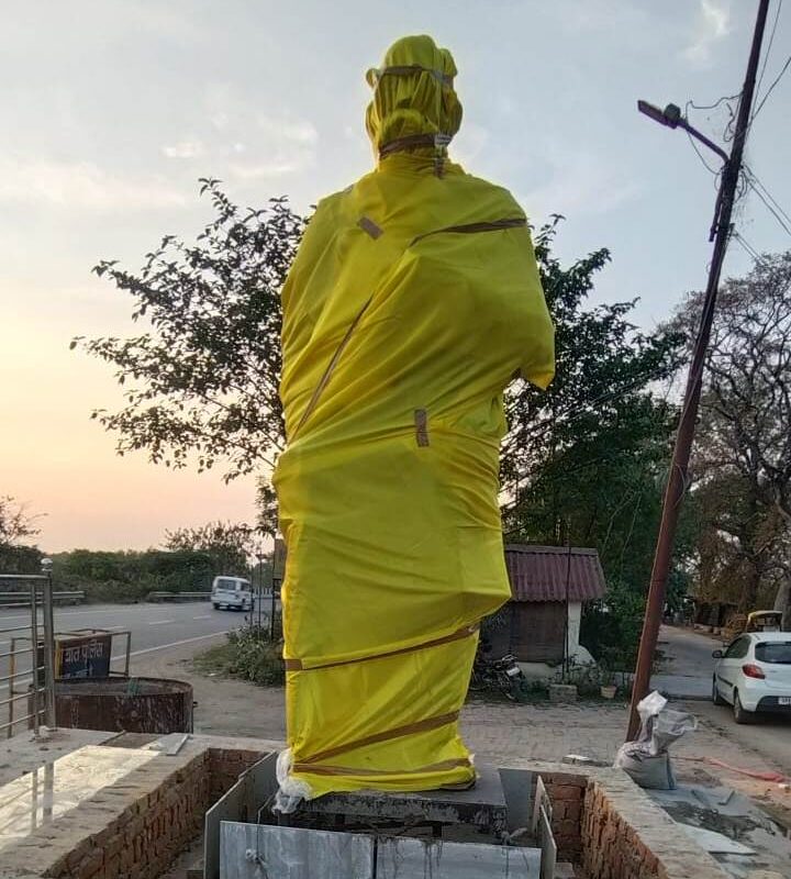 आचार्य महावीर प्रसाद द्विवेदी की स्मृतियों को सहेजने की पहल तेज