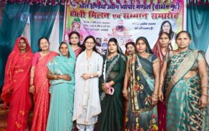 होली मिलन समारोह में पूनम सिंह ने बढ़ाया&hellip;